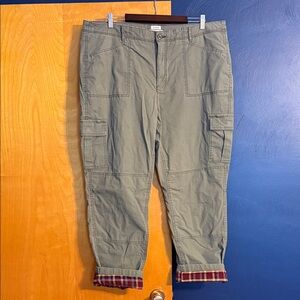 L.L. Bean Women's Olive Straight Leg Pants with Plaid Cuffs